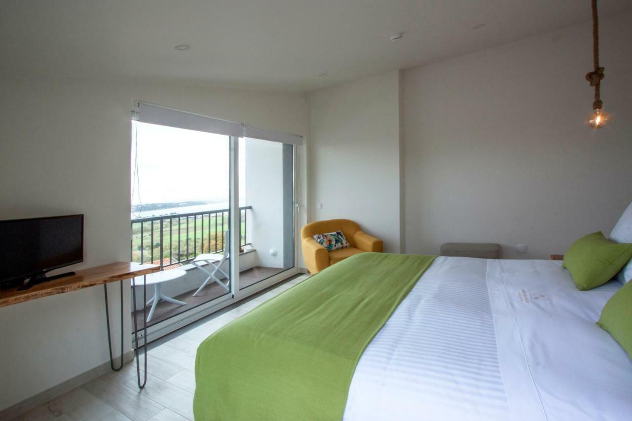 Hillside House Suites & Spa Фош-ду-Ареллю Екстер'єр фото